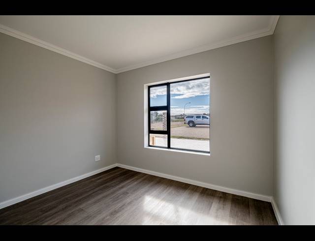 1 BEDROOM TOWNHOUSE FOR SALE IN C PLACE